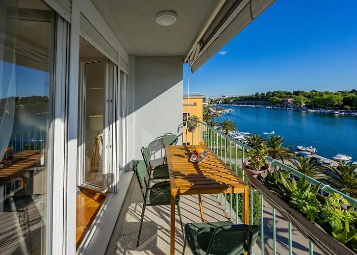 Apartman Harbor Lights