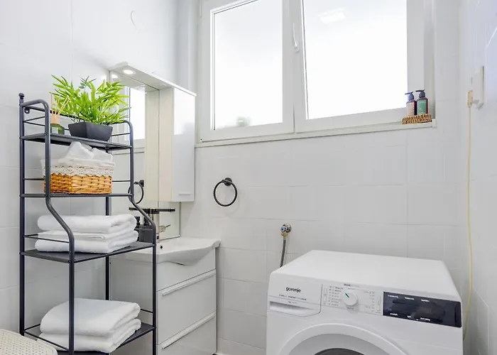 Harbor Lights Apartman